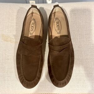 TOD’S BROWN SUEDE LOAFERS, Size UK 9 (US 10)